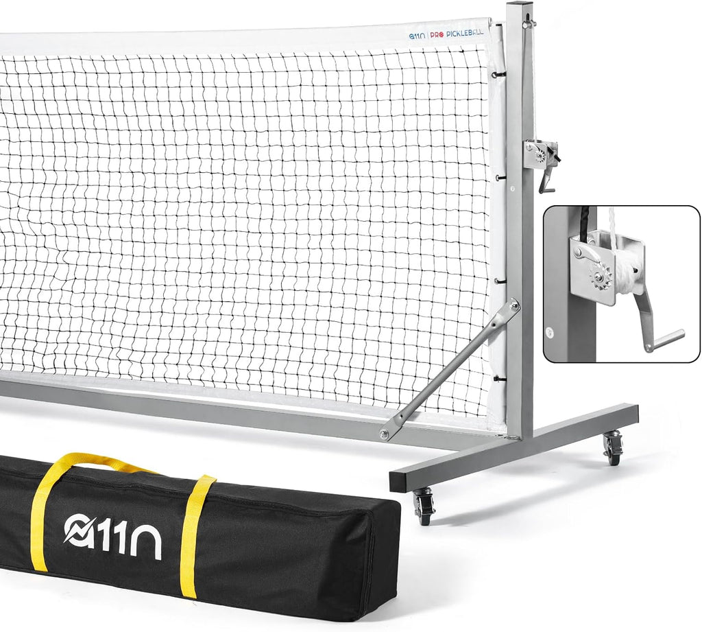 A high-quality wheeled squash net, easy to move, in line with tournament specifications, with a non-collapse design and a winch system, is perfect for outdoor courts and indoor gym floors.